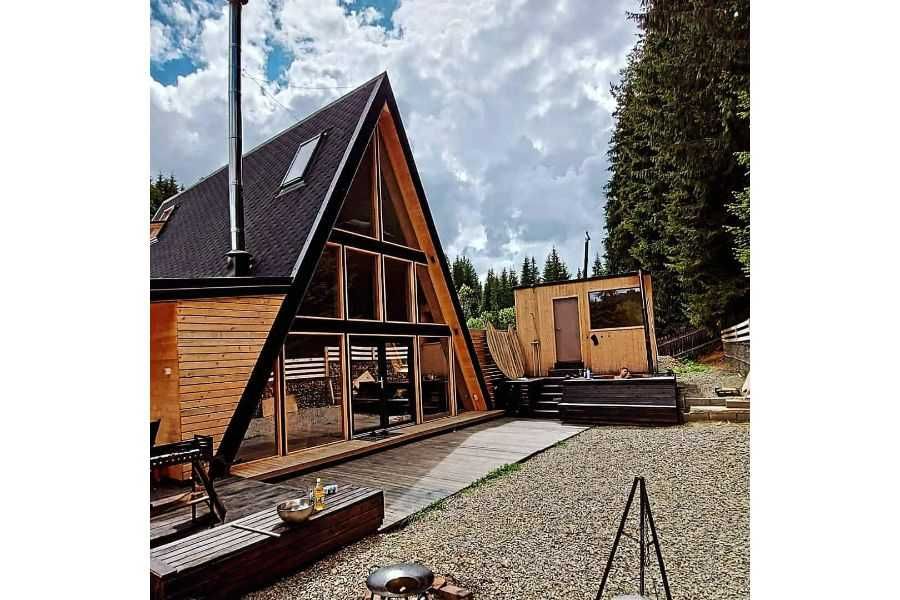 Casa, cabane A-Frame, foisoare si terase din structura de lemn