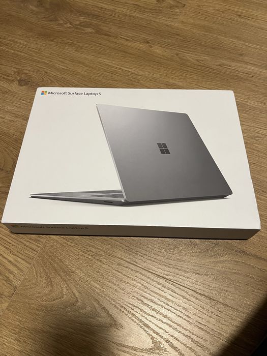 Microsoft Surface Laptop 5 - 15inch - i7 - 8GB - 256GB NOU