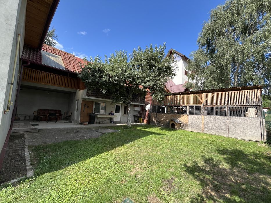 Inchiriez casa Campulung(Leresti)
