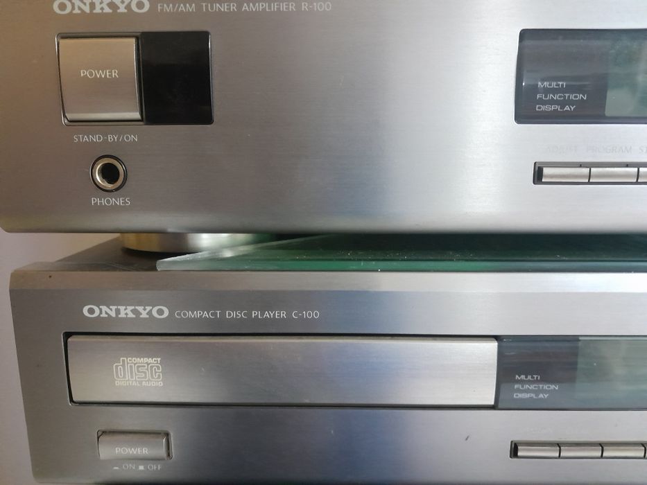 Onkyo r 100 c100