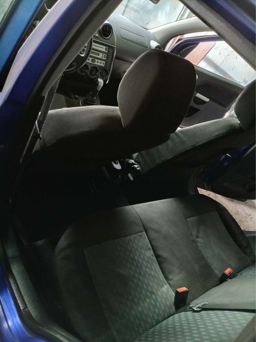 Vand ford fiesta stare foarte buna