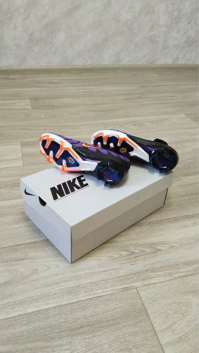 Новый Бутсы Nike