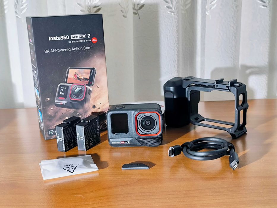 Camera actiune Insta360 Ace Pro 2