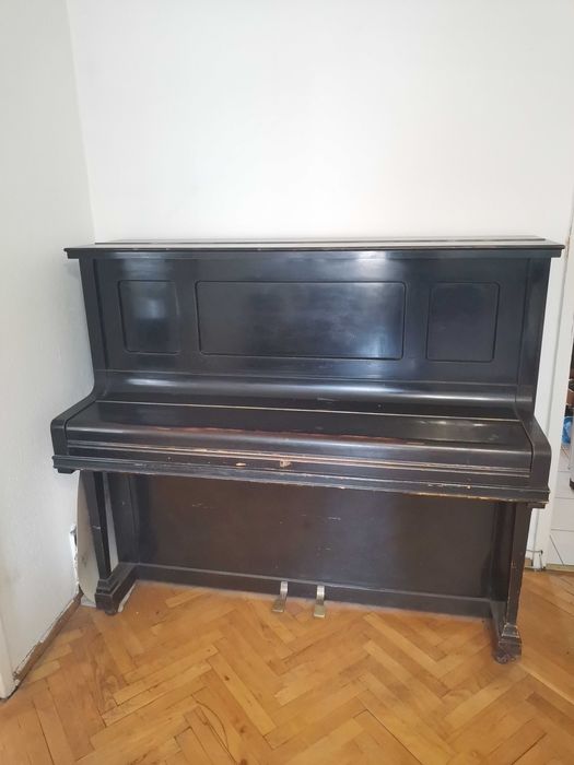 Продавам немско пиано Grotrian Steinweg