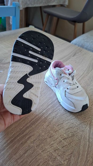 Оригинални детски маратонки Nike номер 21