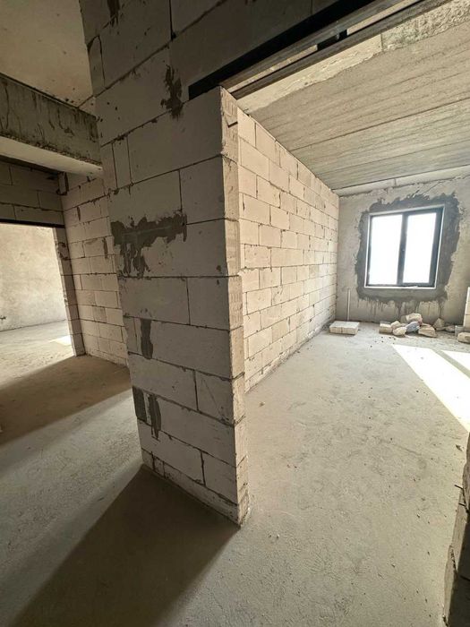 Продается Квартира  Юнусабад,Шахристанское Метро в Новостройке