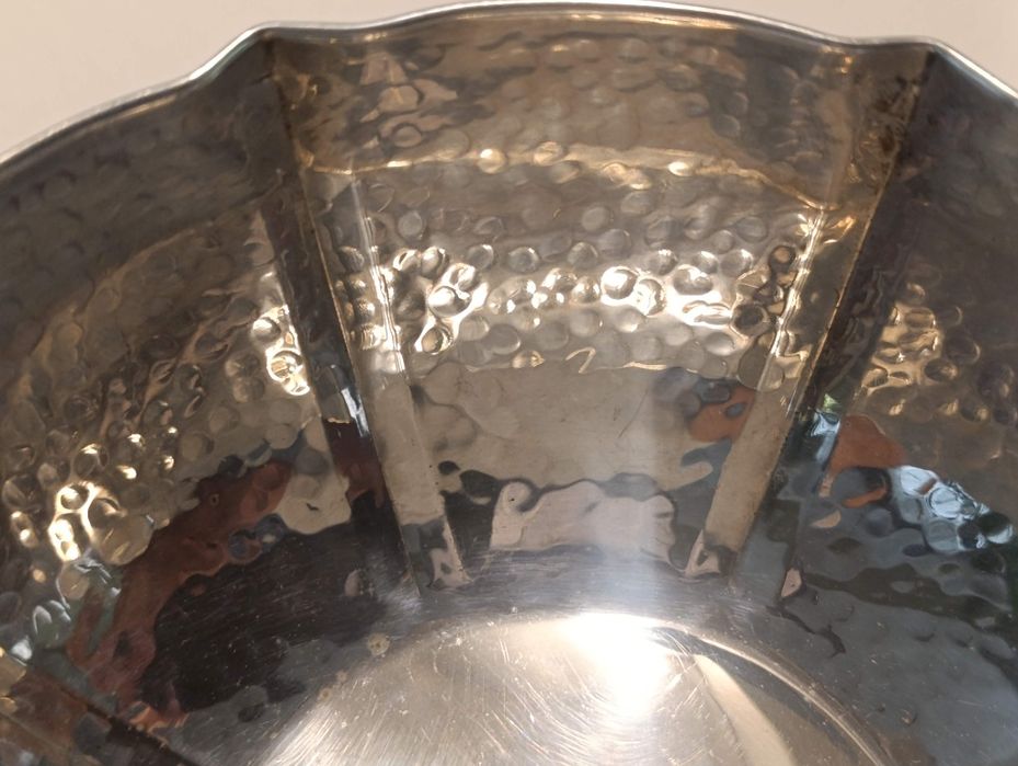 Сребърна купичка