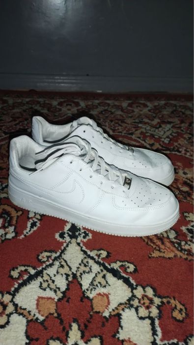 Белые Nike Air Force 1