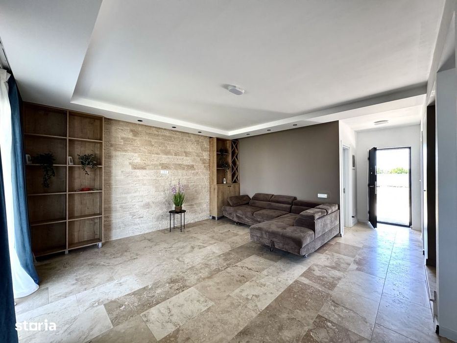 Casa 5 Camere P+1 | Teren 250mp | 2 Locuri Parcare | 125000e luna asta