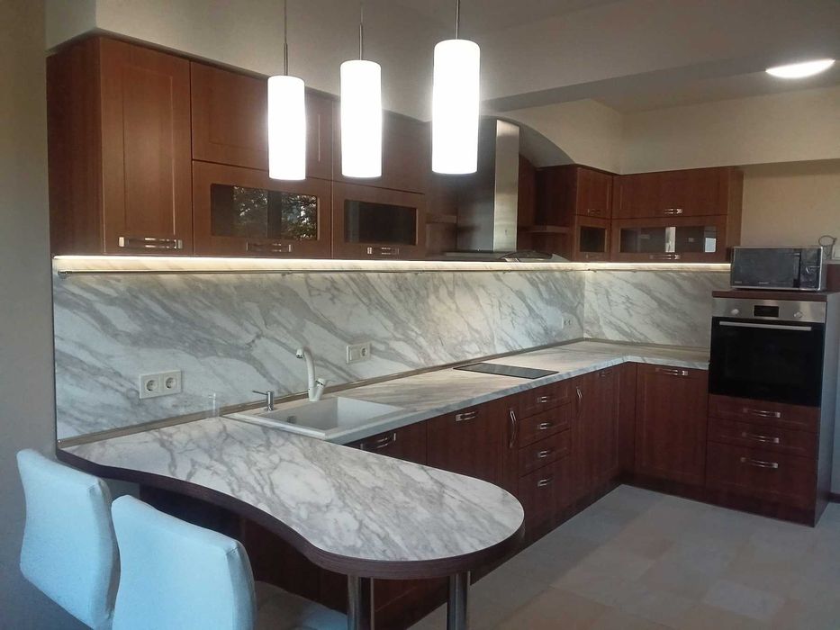 Дава се под наем Мезонет в Пловдив, Център - 270 кв.м за 1495.83 € - Снимка #9