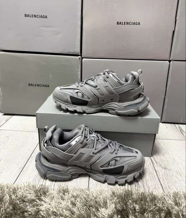 balenciaga triple S 38, 40