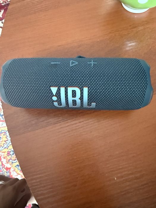 JBL Flip 7 yengi kop ishlamagan