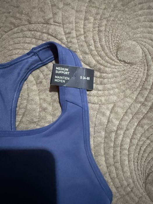 Новый спортивный топ бра Adidas оригинал (Размер S, подойдет на XS)
