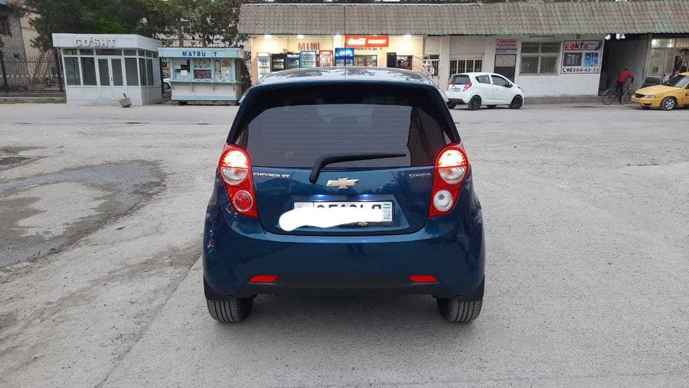 Автомобиль Спарк