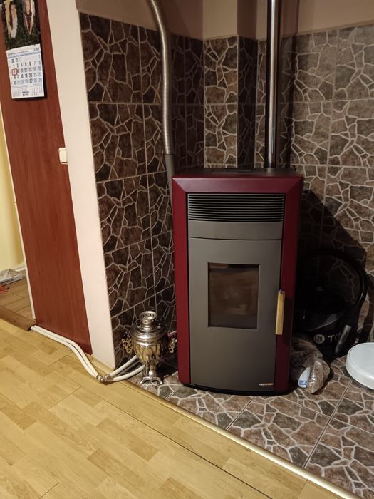 Дава се под наем Тристаен апартамент в Габрово, Център - 73 кв.м за 331.5 € - Снимка #3