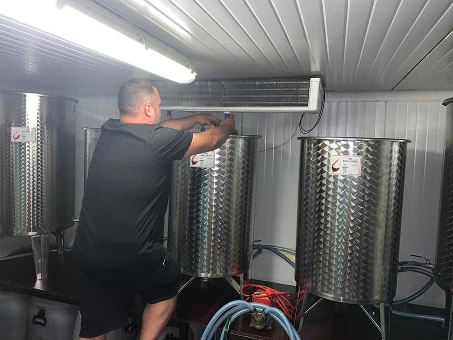 Reparatii frigidere,camere frig, vitrine la domiciliul clientului