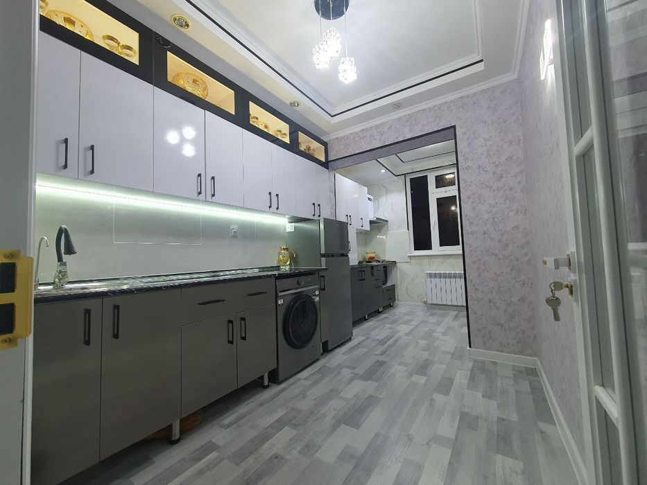 Ц2A 4-хонали барча жихозлари билан  сотилади 75.000$