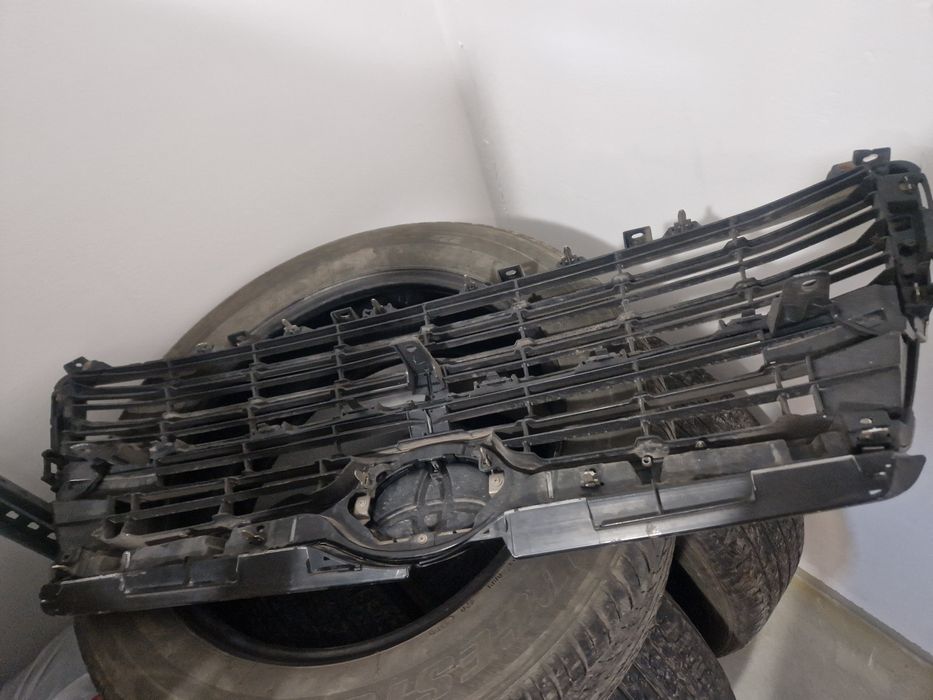 Решетка радиатора