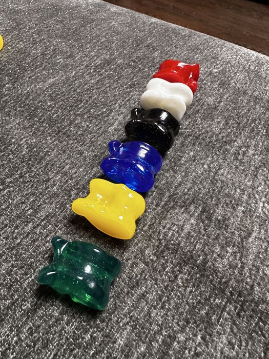 Асыки из эпоксидной смолы