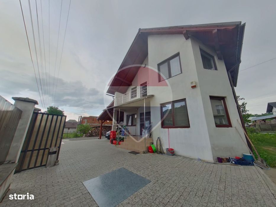 Casă / Vilă cu 4 camere de vânzare
