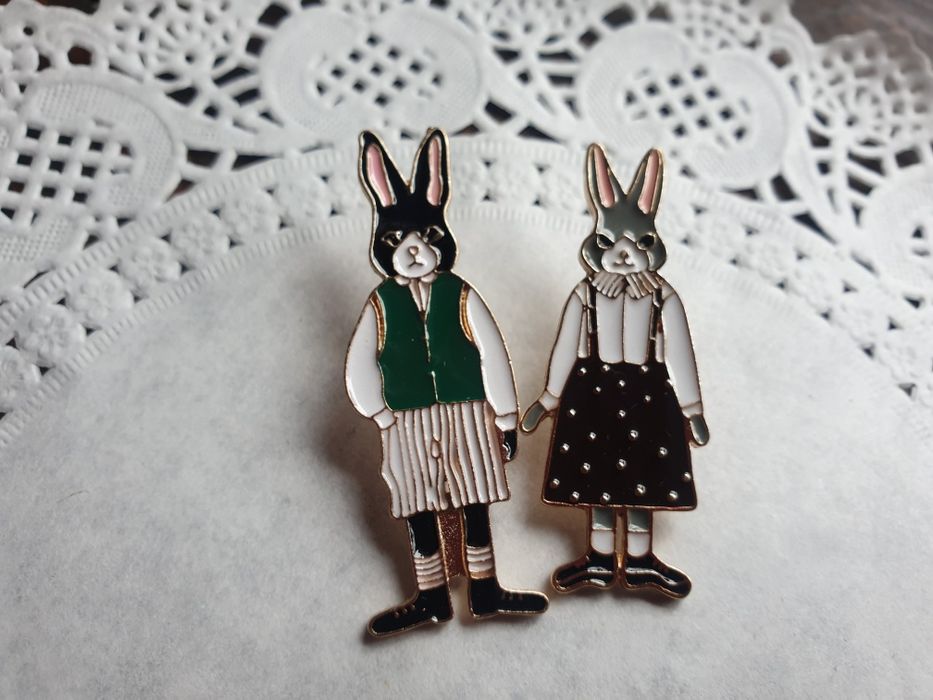 Комлект зайчета сладки метални  Значки Пинчета