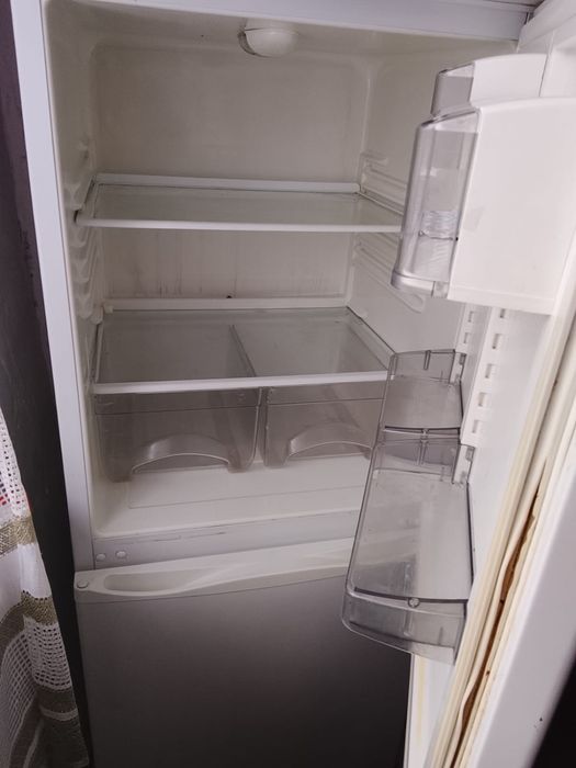 Холодильник в хорошем состояние
