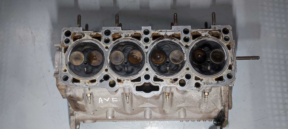 Chiuloasa chiulasa volkswagen cod motor AVF cod 038103373R
