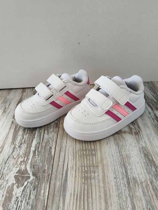 Маратонки адидас