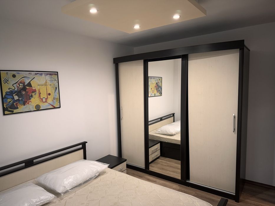 Inchiriez apartament 3 camere 450 euro