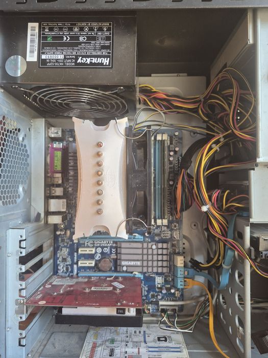 Core i7 2600 GT440 Ram 16 gb