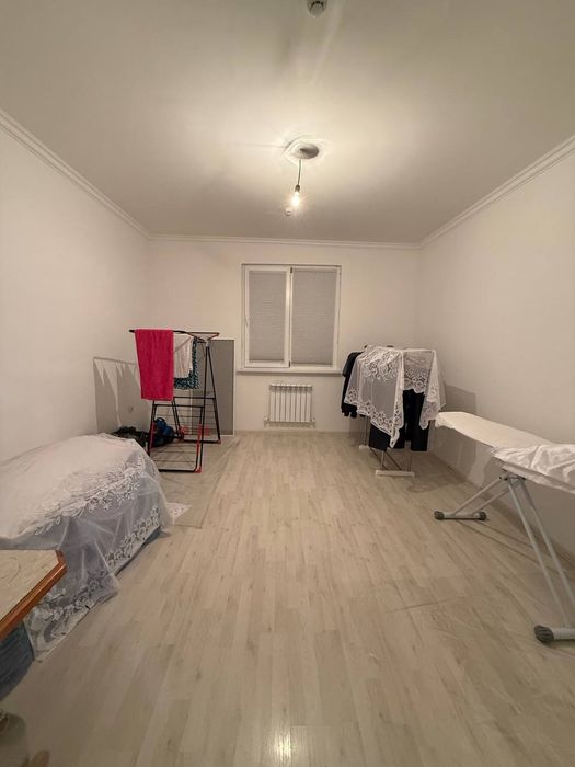 3 xonali uy sotiladi narxini kelishamiz