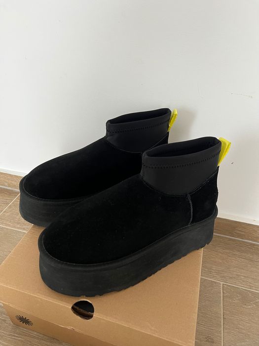 UGG mini dipper diverse culori
