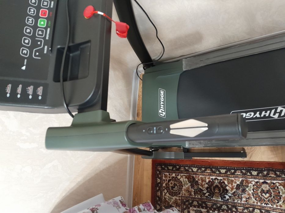 Продам беговую дорожку