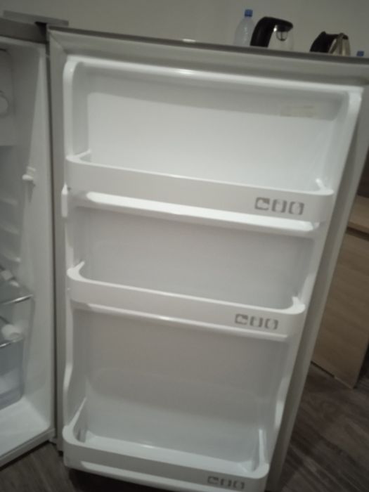 Холодильник б/у.