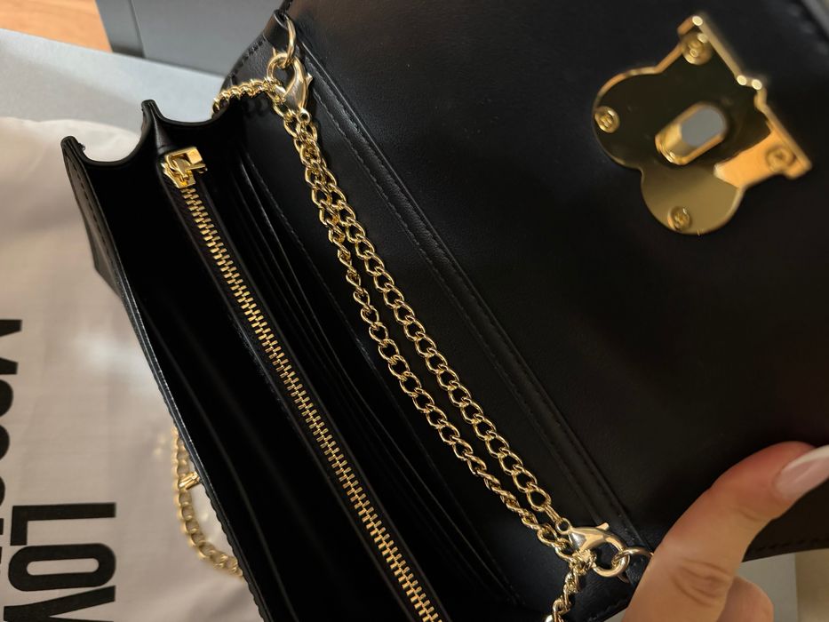 Оригинална чанта  LOVE MOSCHINO