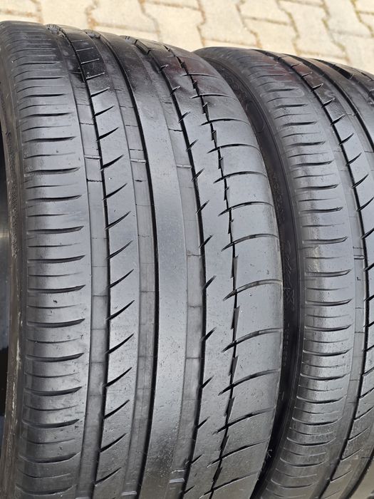 235 35 19 Michelin