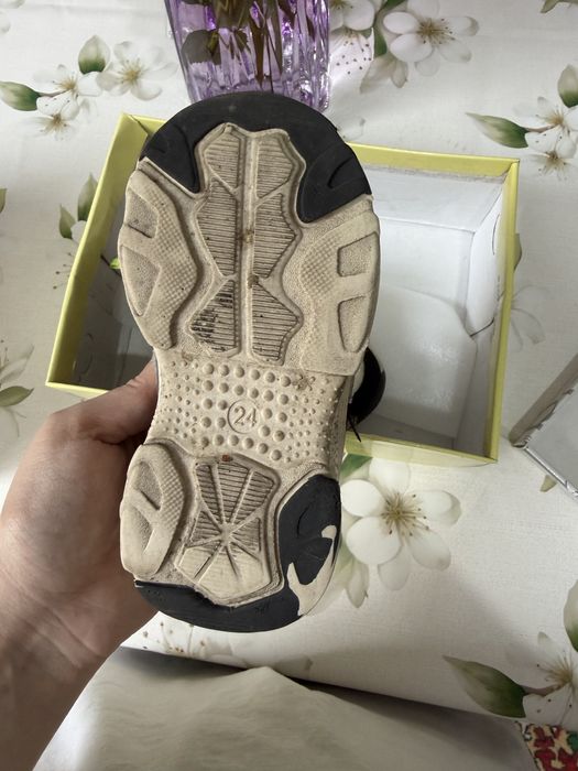 Кроссовки детские