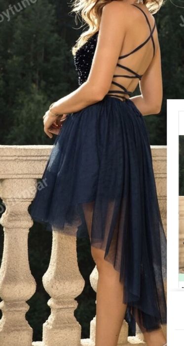 рокля цвят тъмно син