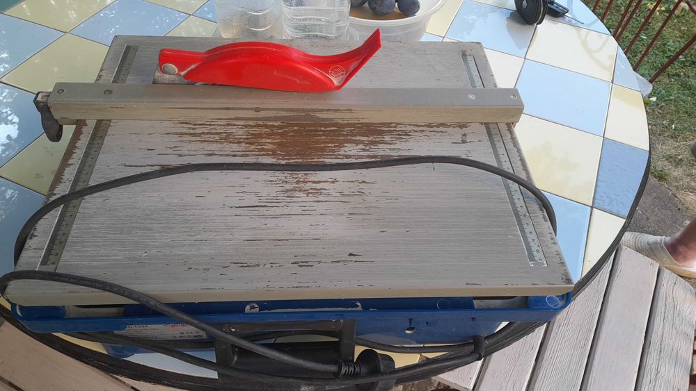 Машина за рязане на камък, тухли, плочи и др.