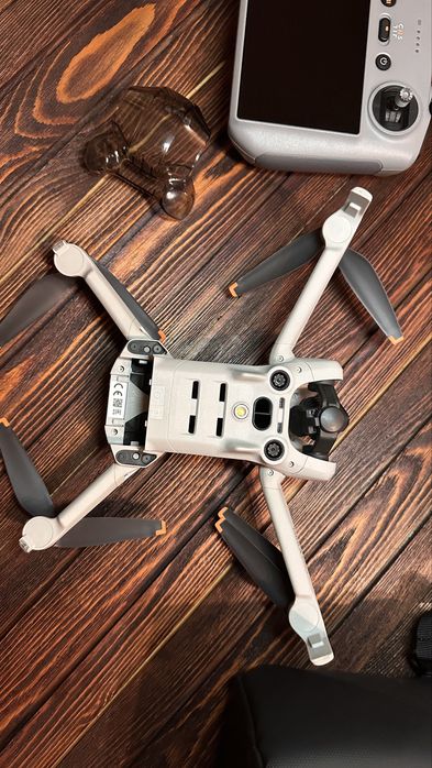 Дрон DJI Mini 4 Pro Fly More Combo + RC 2