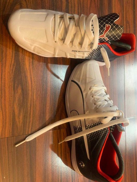 se vinde la pachet pantofi sport puma /bmw plus bluza puma /bmw