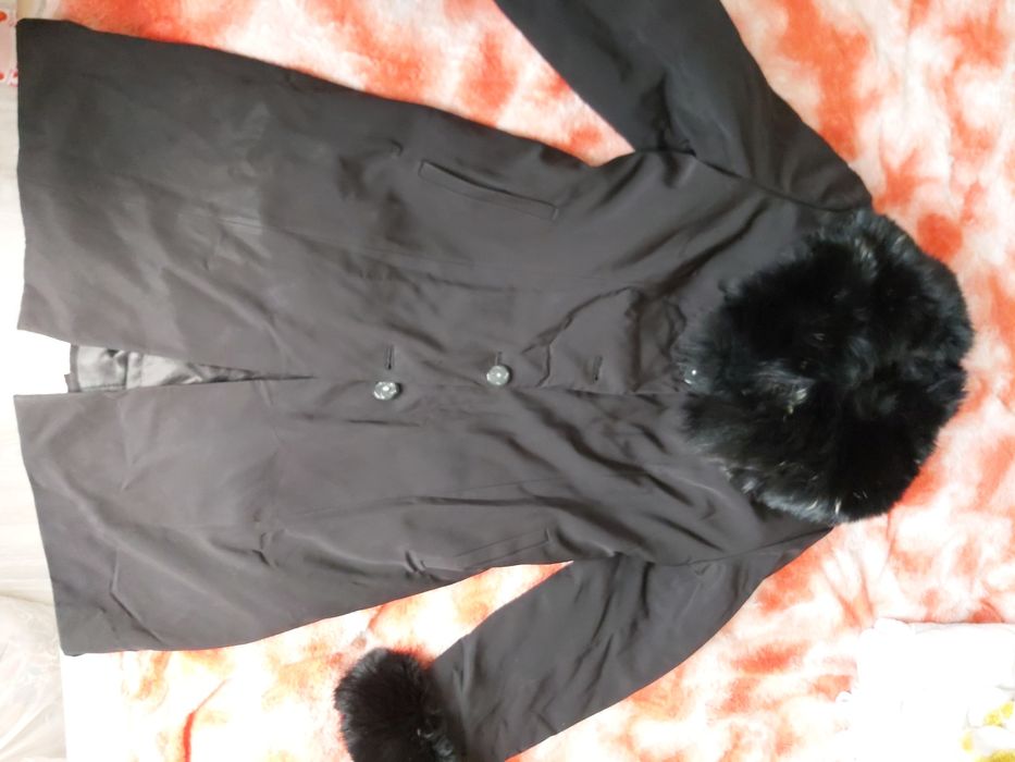 Продам зимние куртки и пихоры 5000т.т