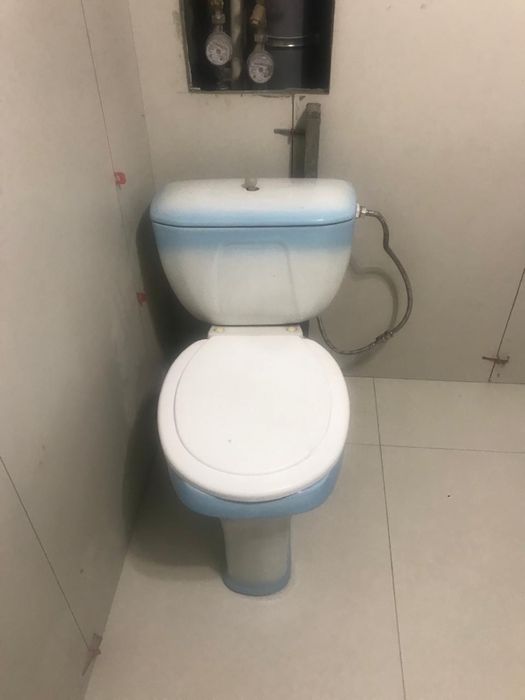 Продается унитаз