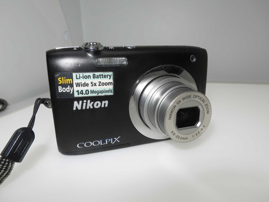 Nikon Coolpix S2600 стилен ултра компактен фотоапарат Работи Отлично