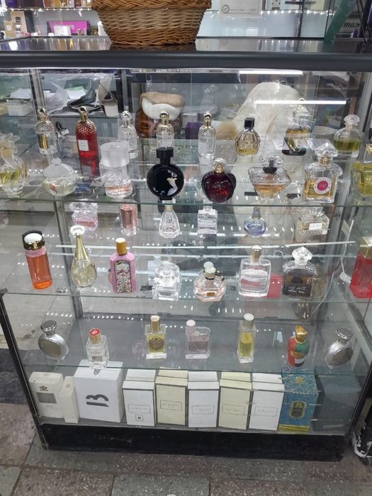 Продам Витрины для магазинов