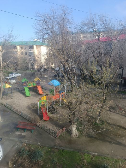 Продам квартира 2 комната вокзал олтин Самарканд ресторан