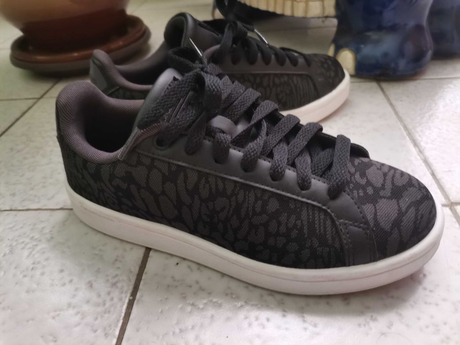 Кецове Adidas neo