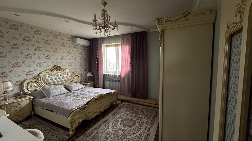 Спальный гарнитур продам