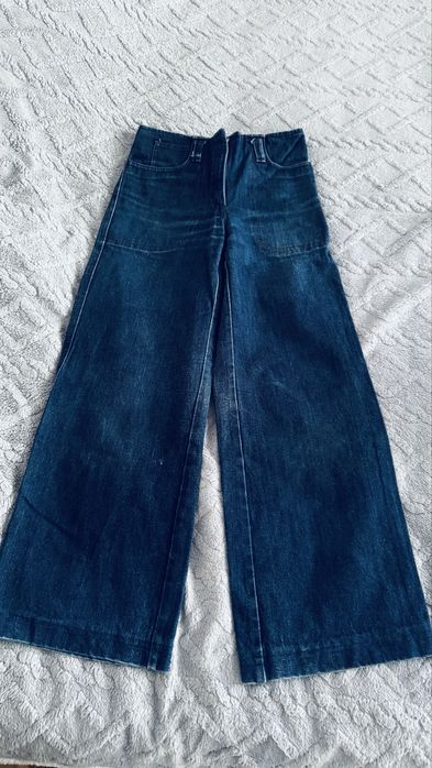 Джинсы для девочки, модные широкие