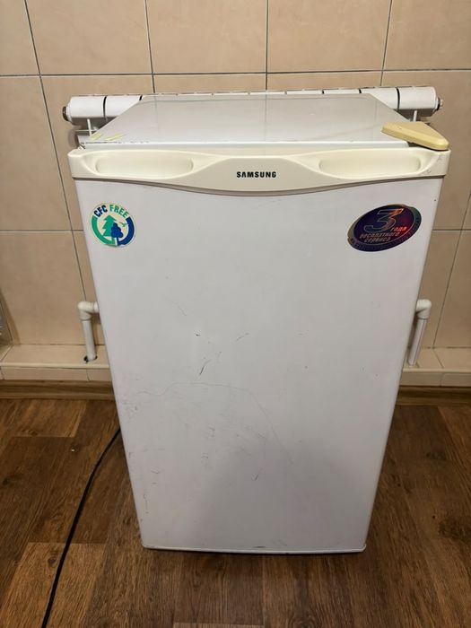 Холодильник Samsung